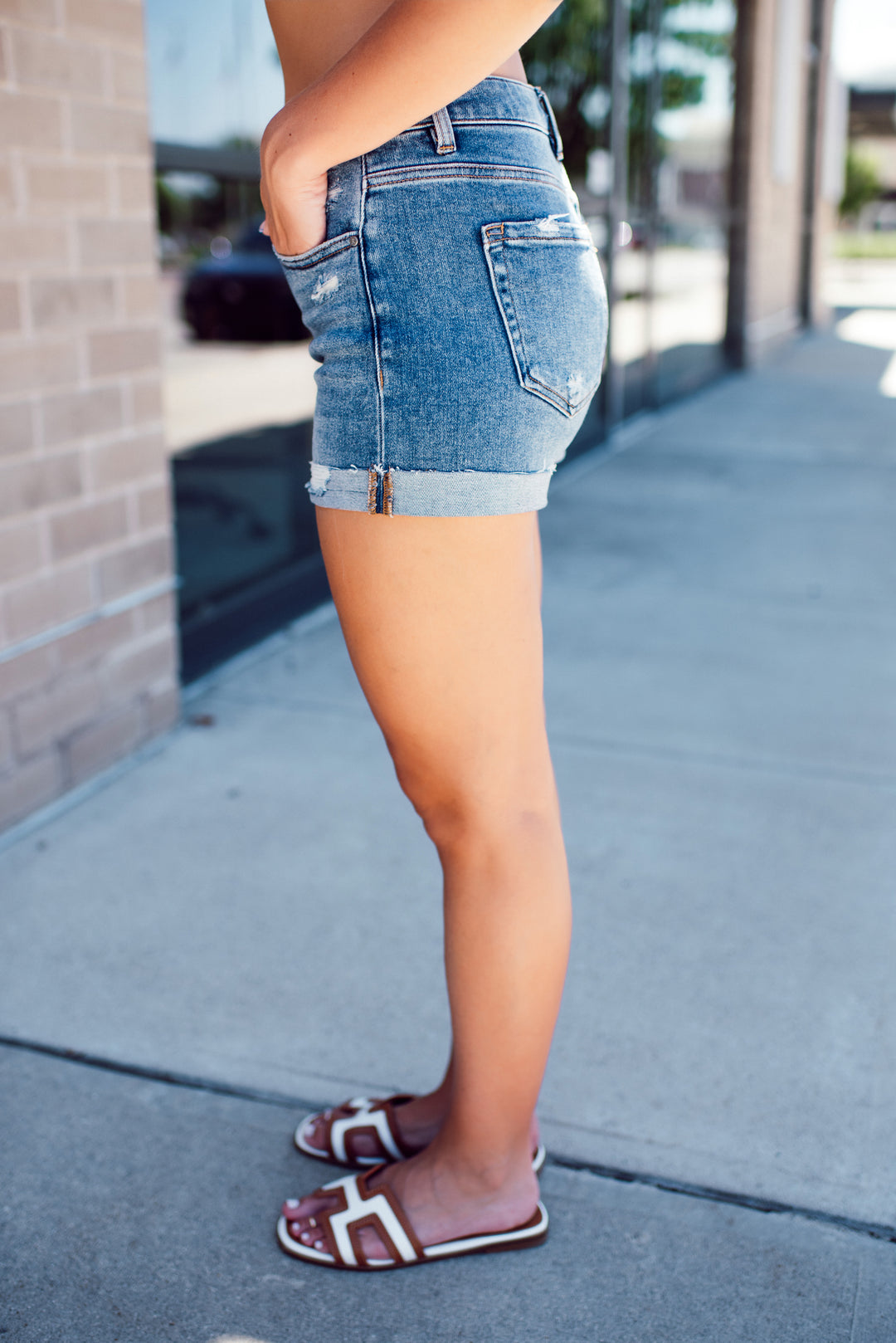 Risen Shay Cuffed Shorts (Medium Wash)