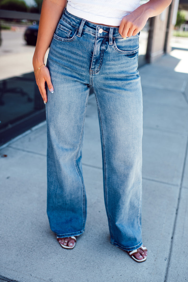 Vervet Brianne Tummy Control Wide Leg Jeans (Medium Wash)