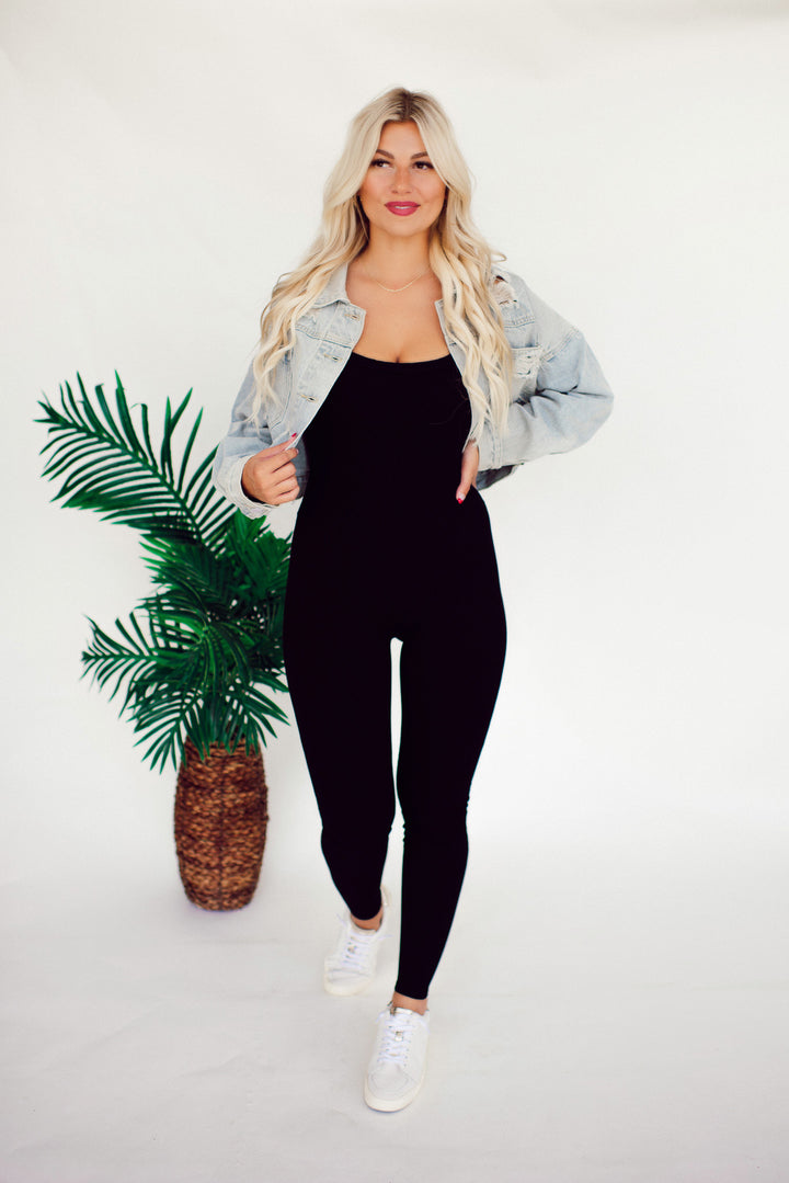 Runnin' Around Ribbed Jumpsuit (Black)
