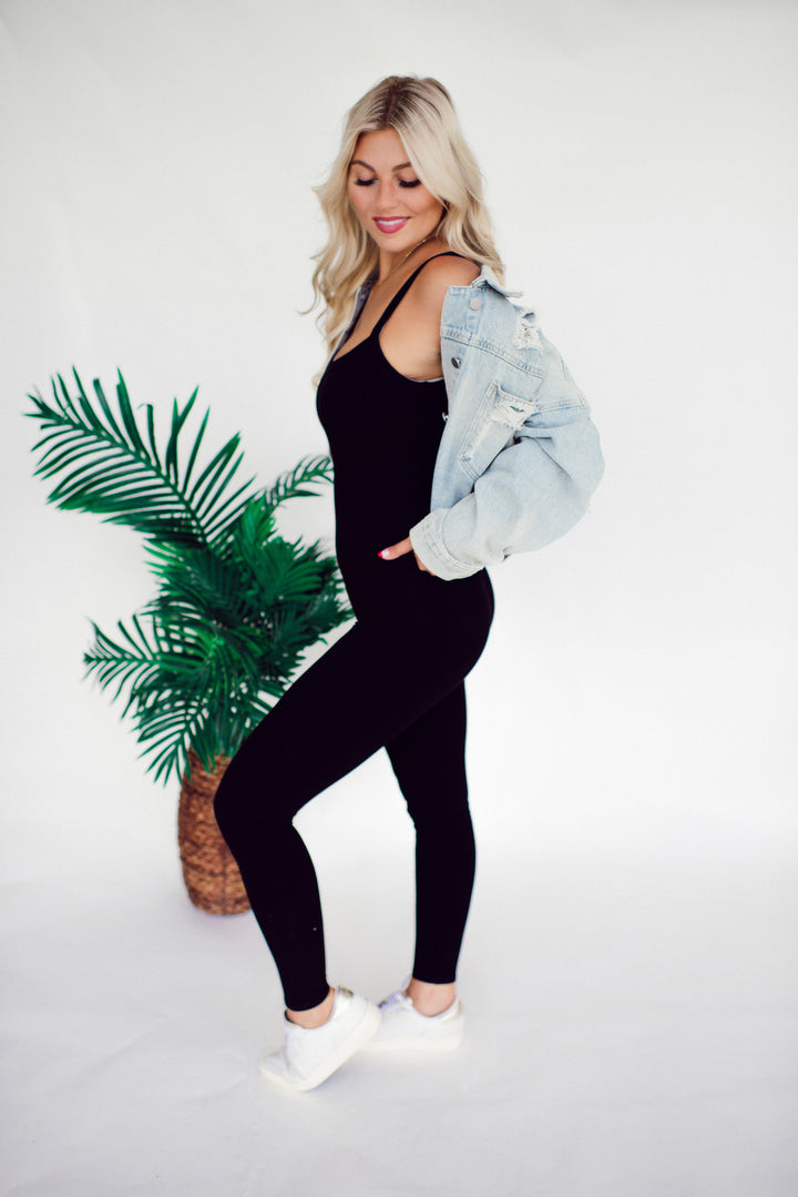 Runnin' Around Ribbed Jumpsuit (Black)