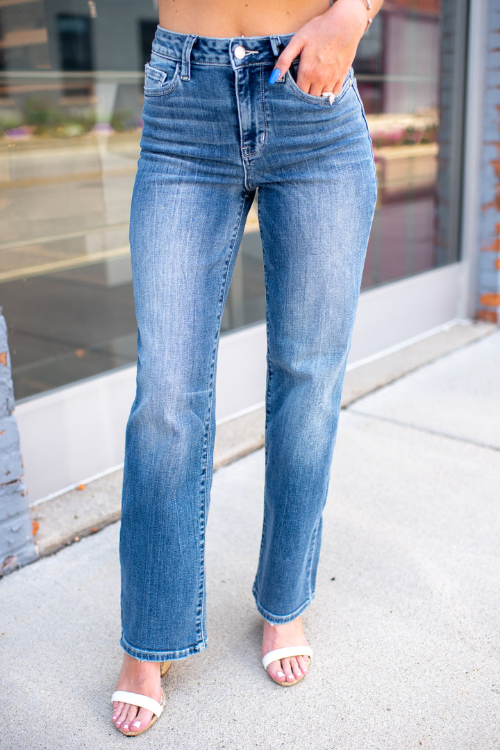 Judy Blue Kayda 90s Straight Jeans (Medium)