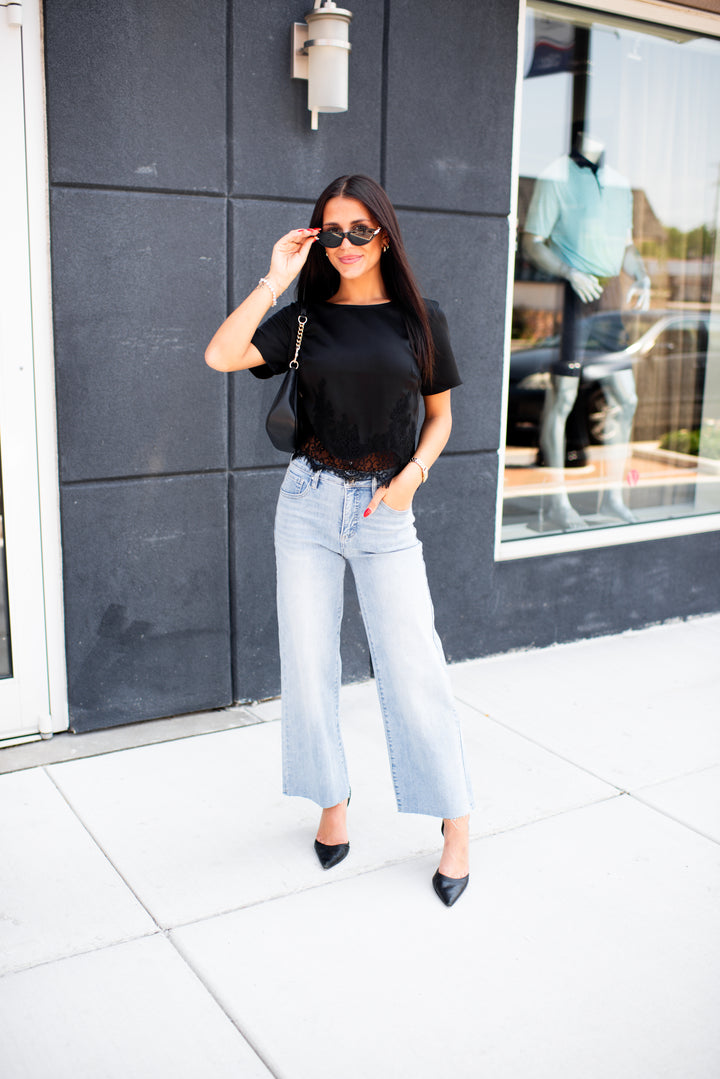 Lace in Love Top (Black)