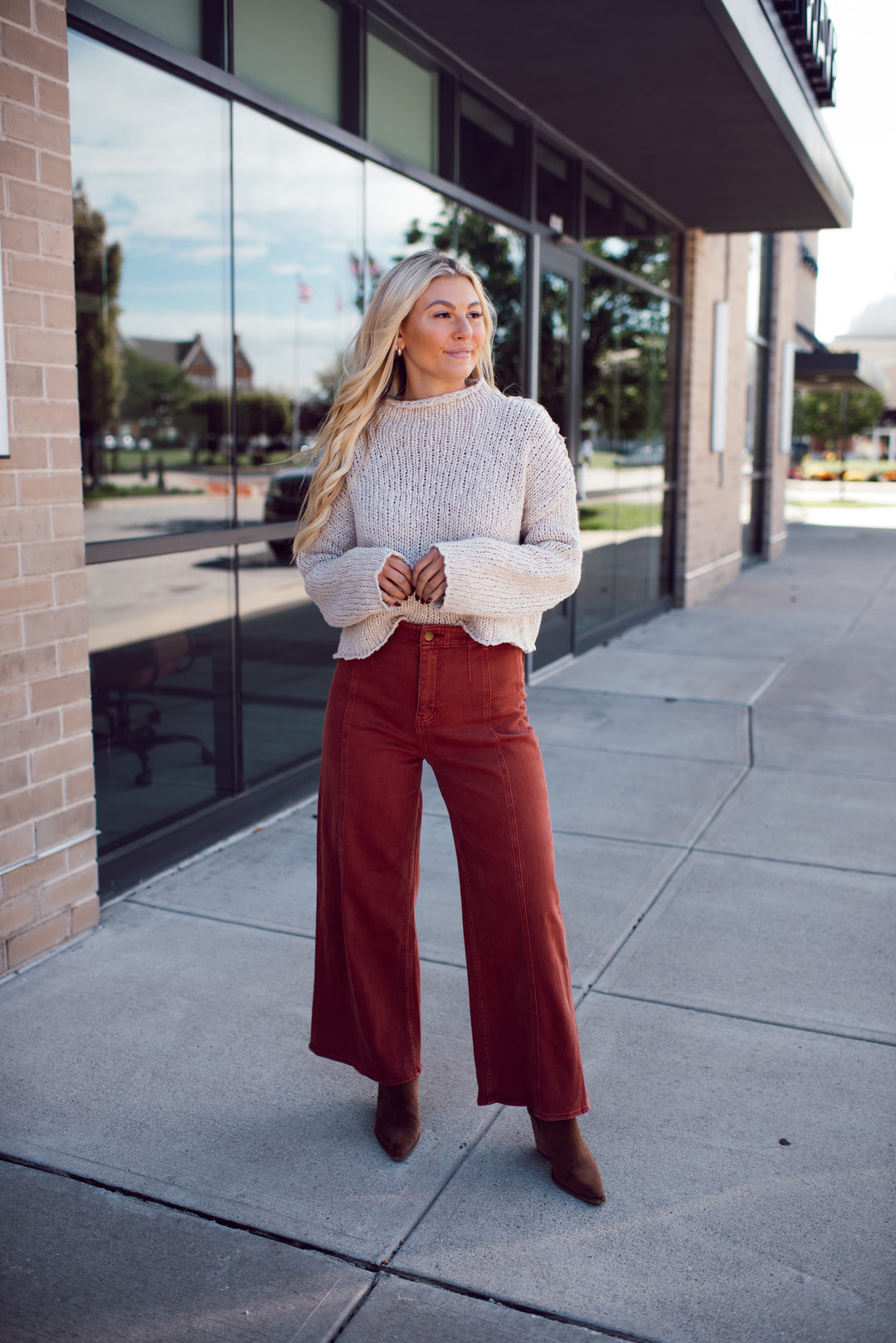 Lacey Sweater (Oatmeal)