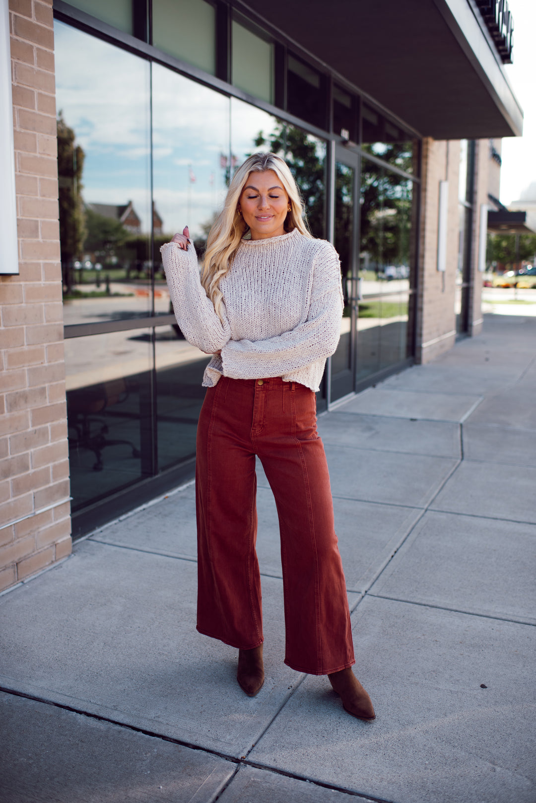 Lacey Sweater (Oatmeal)