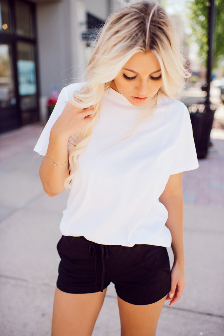 On the Move Ribbed Shorts (Black)