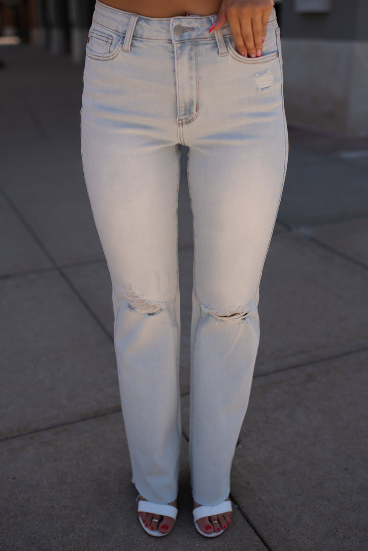 Judy Blue Summer Sunshine Bootcut Jeans (Light Wash)