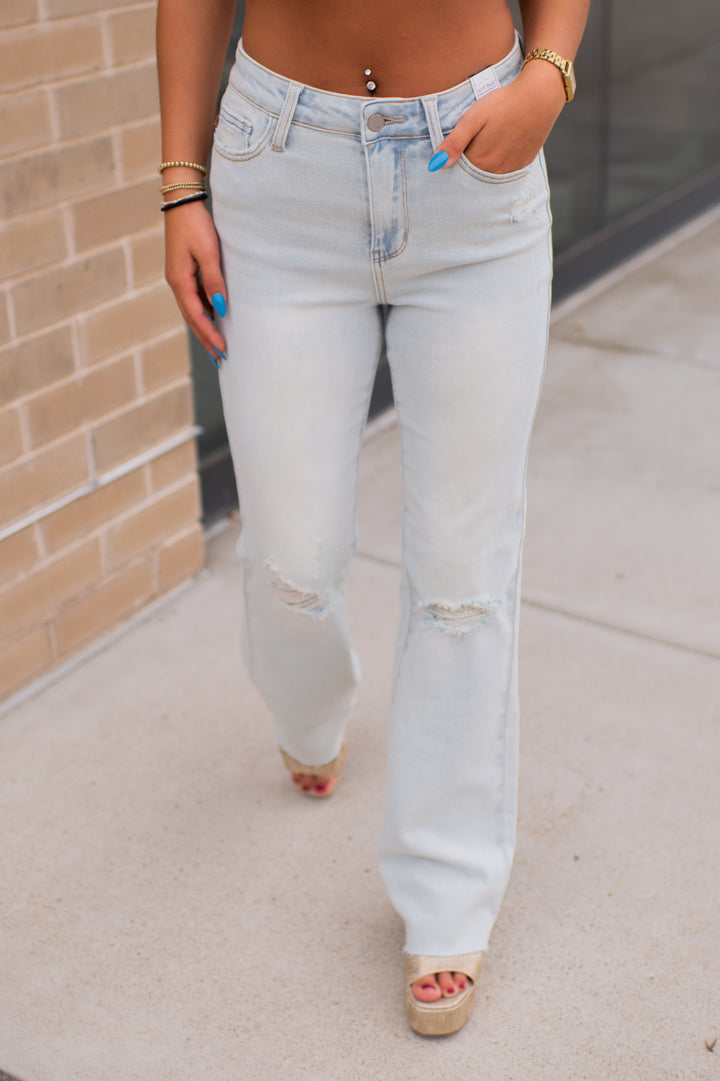 Judy Blue Summer Sunshine Bootcut Jeans (Light Wash)