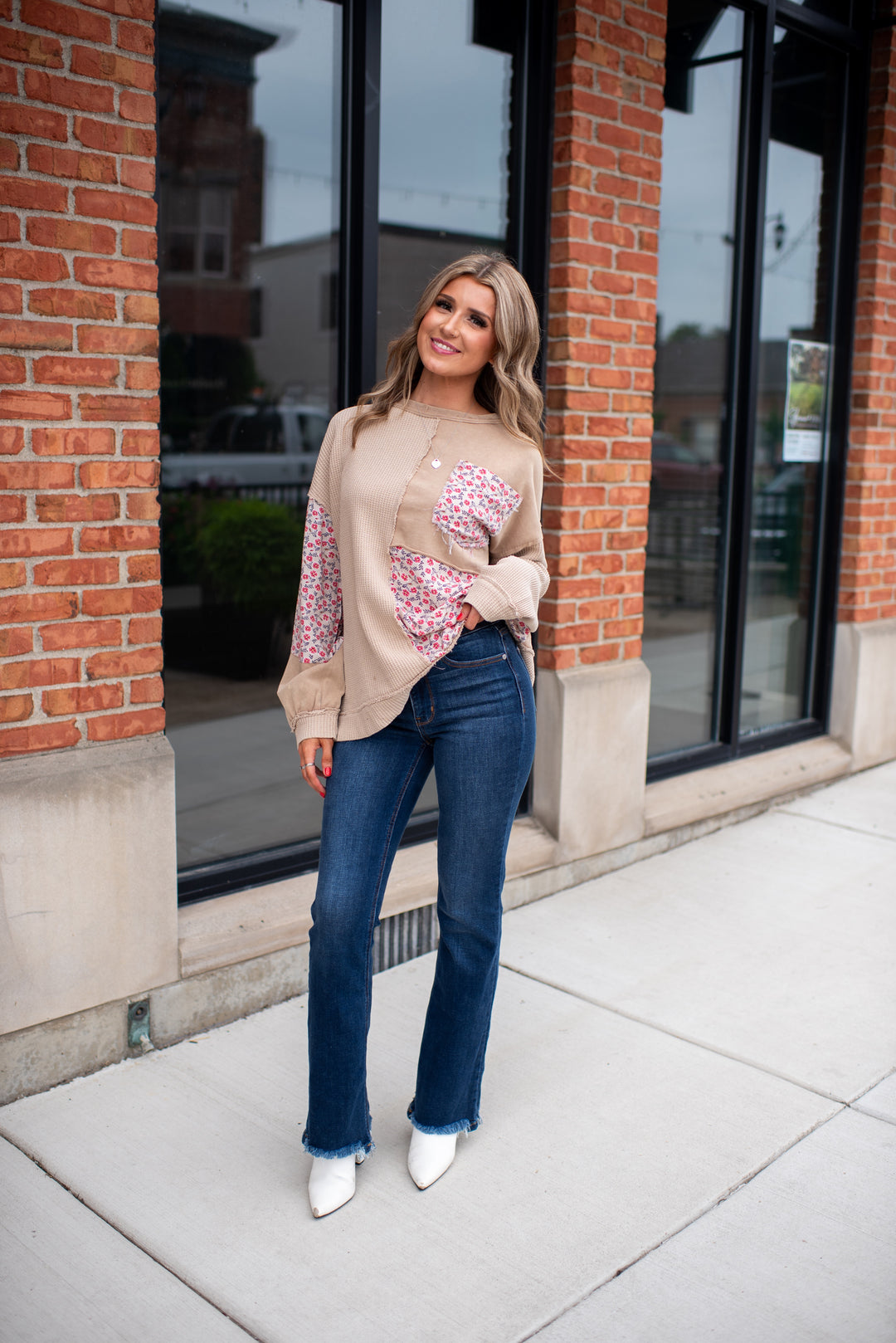 Garden Patch Pullover (Taupe)