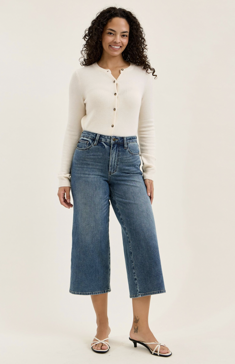 Judy Blue Dottie Wide Crop Jeans (Medium)