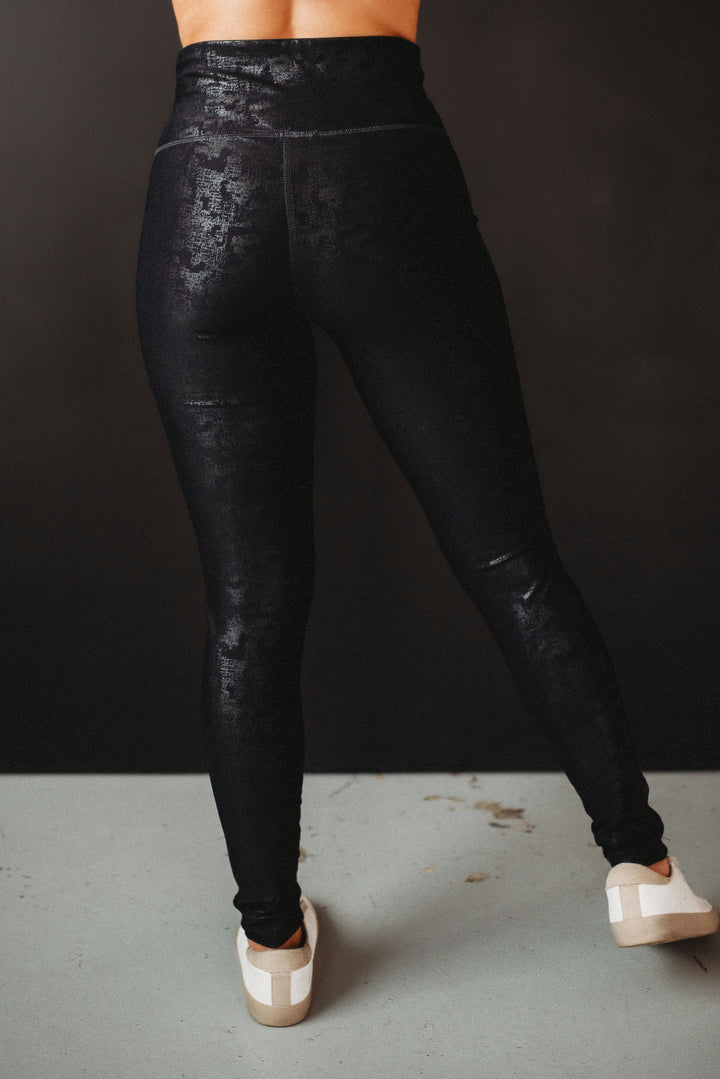 Mono B Crackle Glaze Leggings (Black)