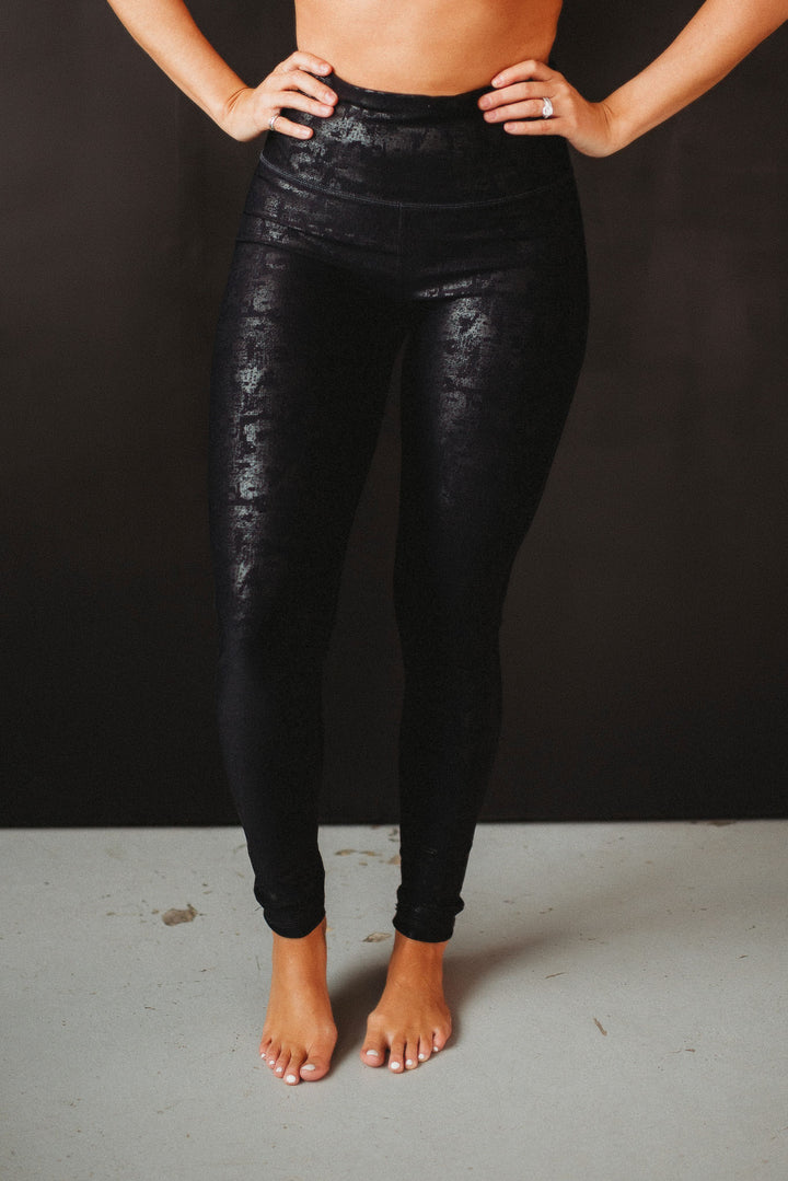 Mono B Crackle Glaze Leggings (Black)